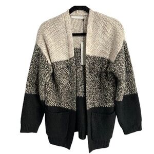 One Grey Day Neutral Colorblock Open Front Knit Cardigan Sweater Size M NWOT